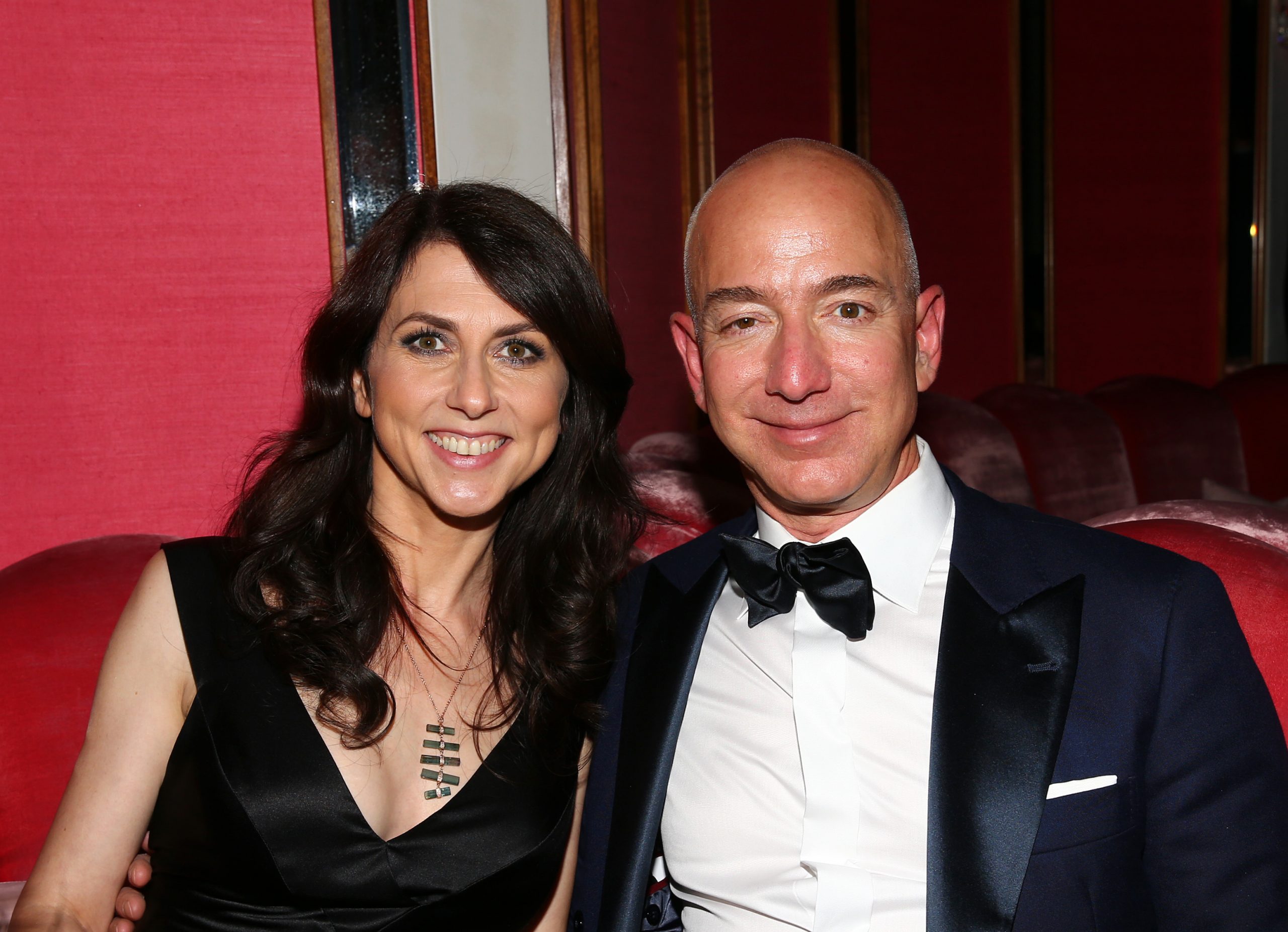 MacKenzie Scott, fosta soție a lui Jeff Bezos, a cheltuit peste 4 miliarde de dolari, în doar patru luni. Unde au ajuns banii