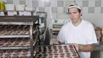 Se fac angajări de Sărbători. Care sunt cele mai răspândite locuri de muncă în această perioadă