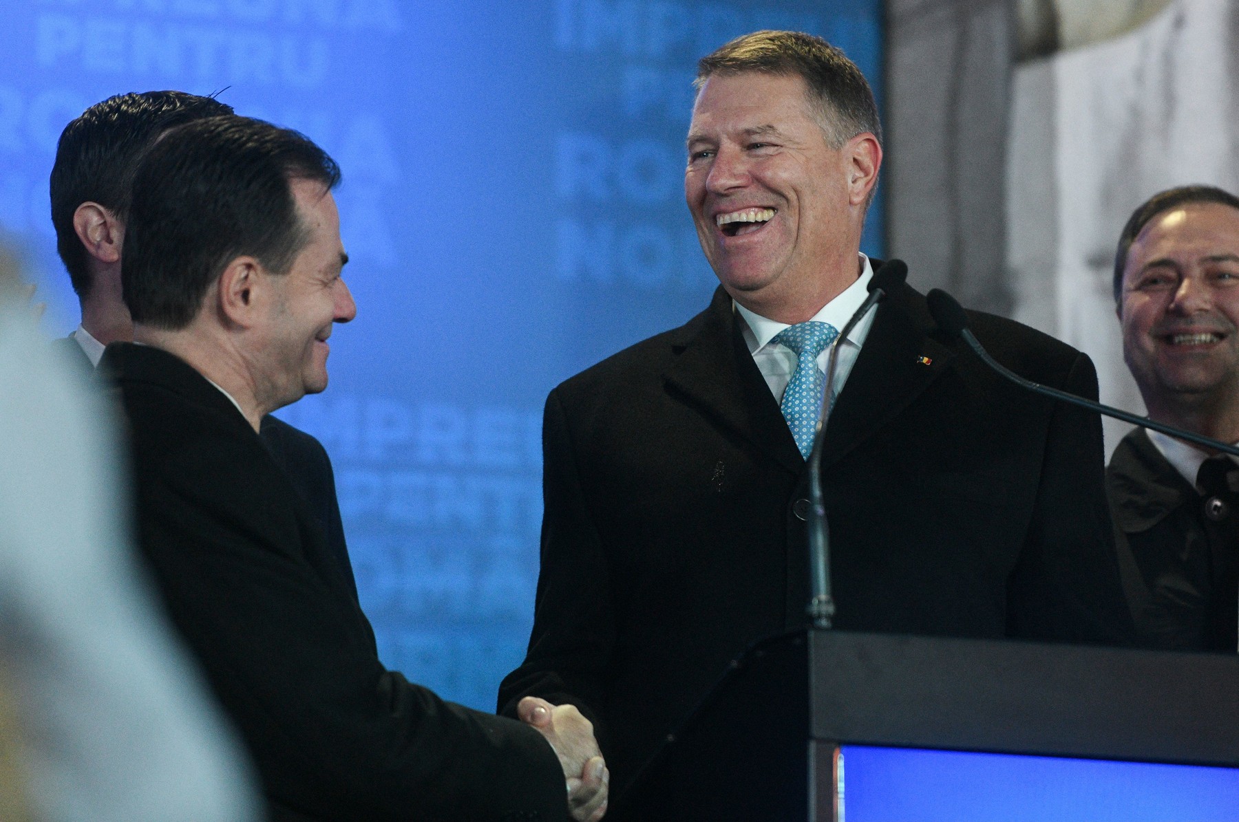 Președintele României nu a ezitat în ultima zi de campanie electorală: „E bine că PNL e pe primul loc”