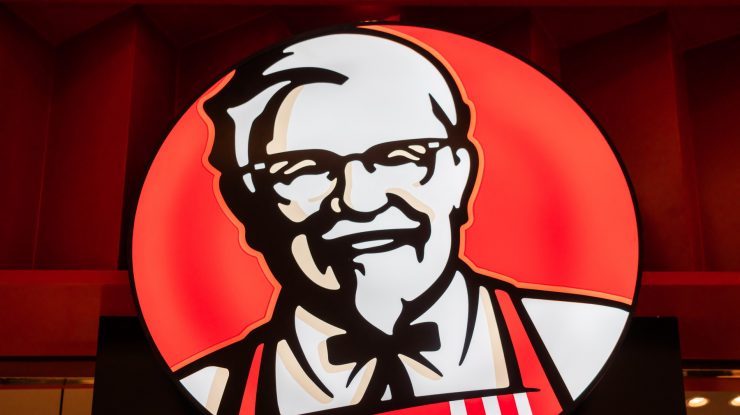 Reacții dure în SUA după ce un documentar a dezvăluit „ingredientul secret” dintr-un sos KFC: „Mi s-a făcut rău”