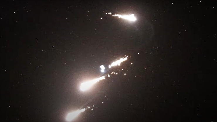 „Luminile bizare” din Texas, recreate de parașutiști. Show-ul pregătit de aceștia