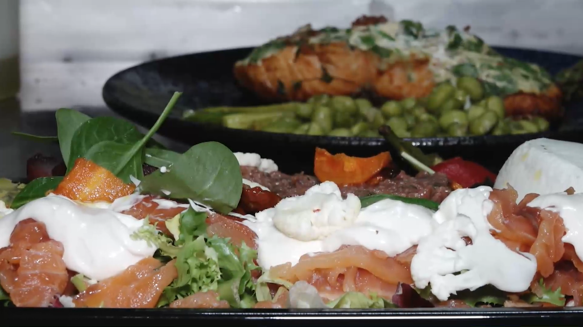 Revelion în pandemie. Cum s-au adaptat restaurantele: comenzile speciale făcute de clienţi vin direct acasă