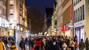 Germania vrea să închidă majoritatea magazinelor până în ianuarie, din cauza creşterii numărului de cazuri de Covid-19