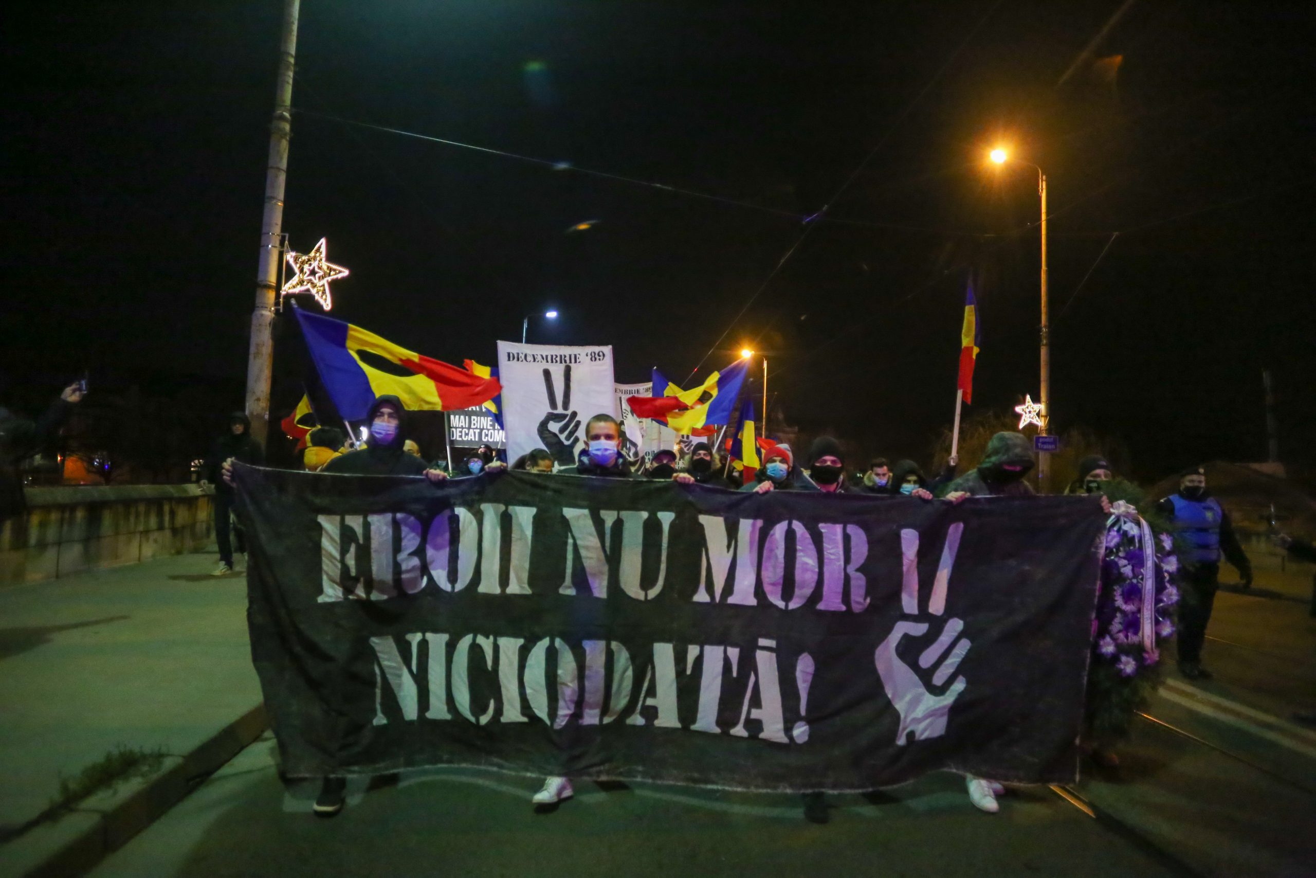 Aproape 100 de persoane au comemorat evenimentele din 1989 printr-un marș la Timișoara