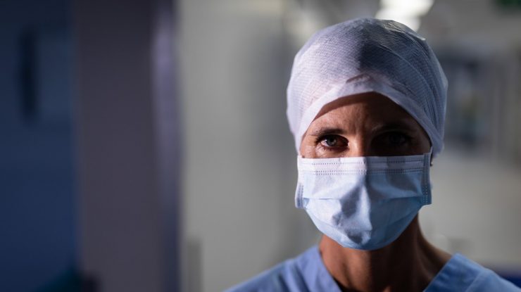 Care sunt cele mai frecvente greşeli de prevenţie pe care le mai fac oamenii după un an de pandemie? Explicațiile experților