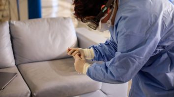 Județele cu cele mai multe cazuri de COVID-19. Peste 300 de cazuri noi în Ilfov