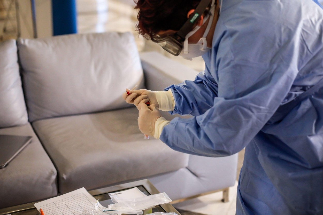 Județele cu cele mai multe cazuri de COVID-19. Peste 300 de cazuri noi în Ilfov