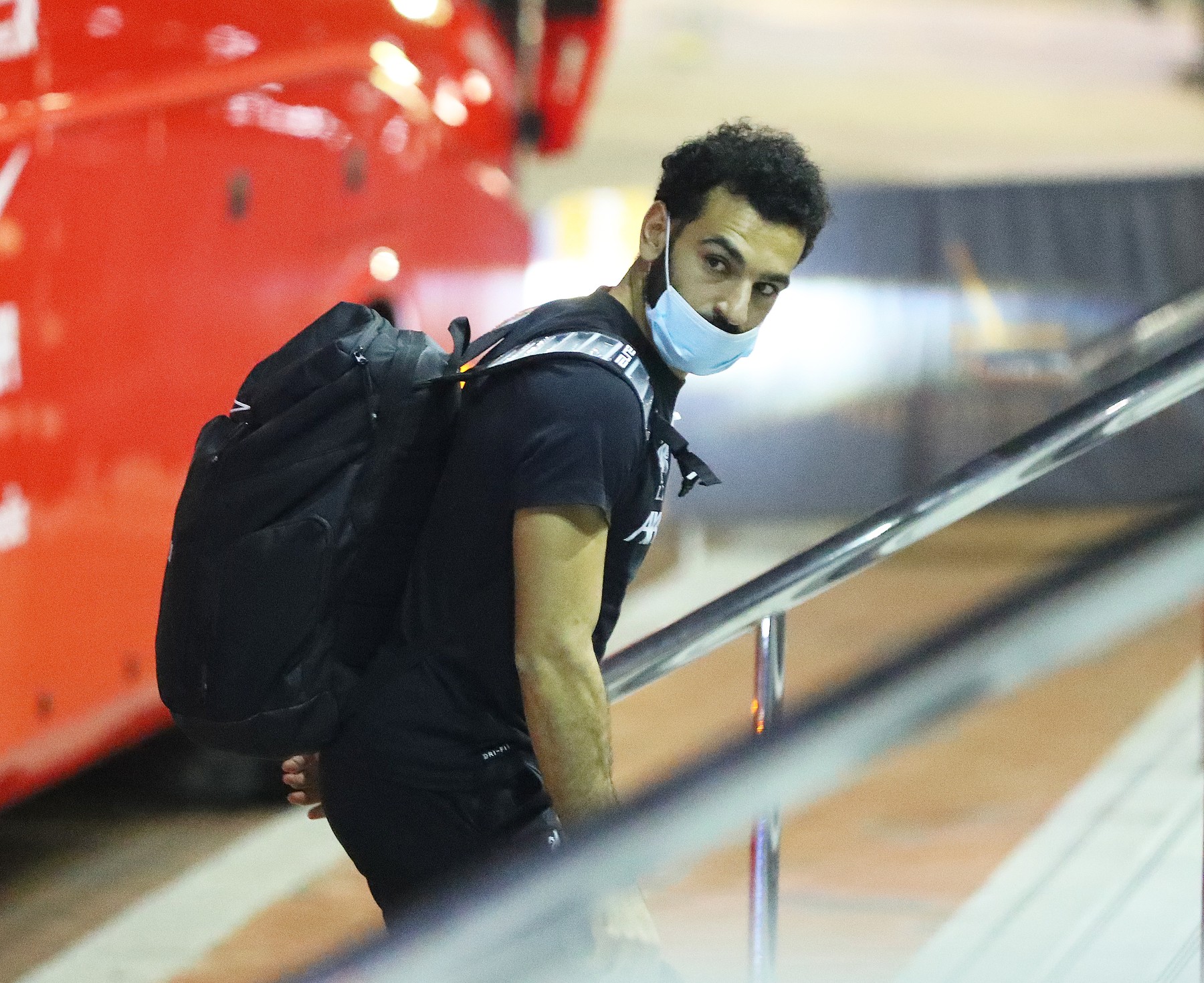 „Religia păcii” lovește din nou: Mo Salah, criticat dur de musulmani pentru o poză de Crăciun