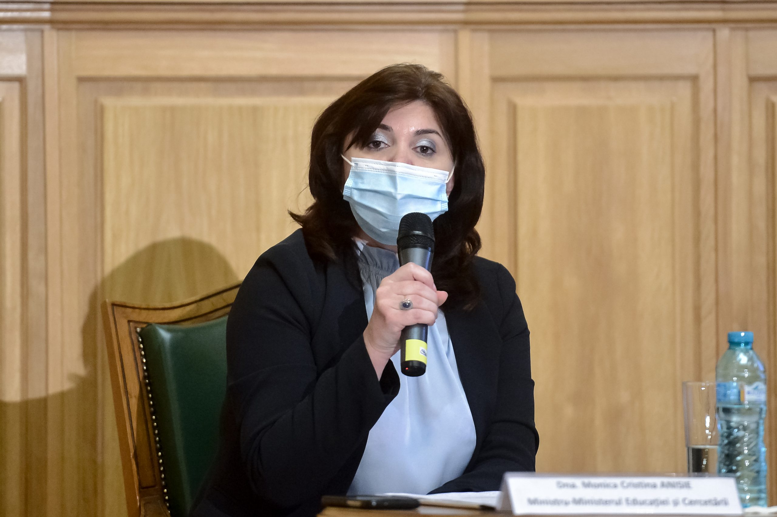 „Performanță” incredibilă în Educație. Am avut nu mai puțin de 5 miniștri în ultimii 4 ani, unul mai „educat” ca altul