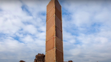 Miracol de Crăciun. A apărut un monolit din turtă dulce în San Francisco