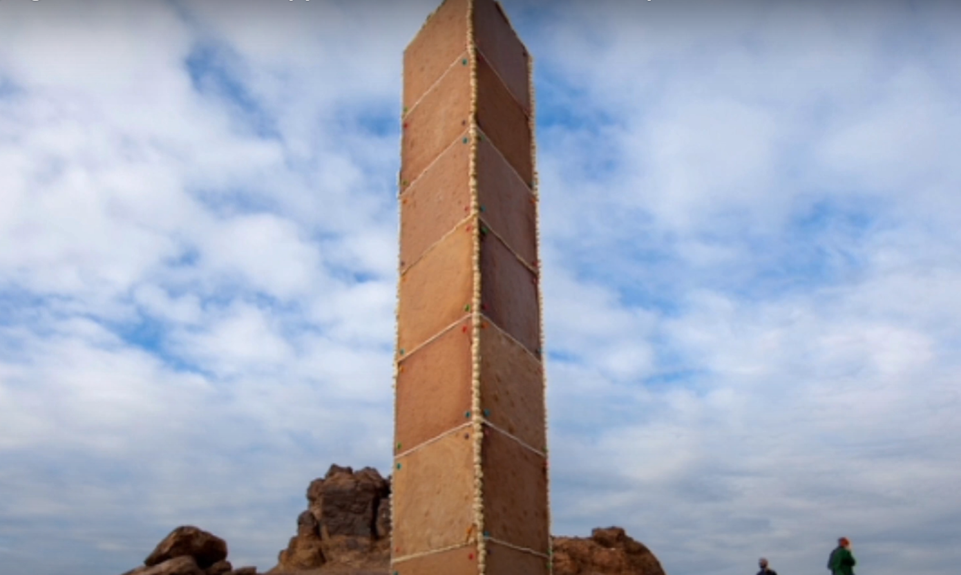 Miracol de Crăciun. A apărut un monolit din turtă dulce în San Francisco