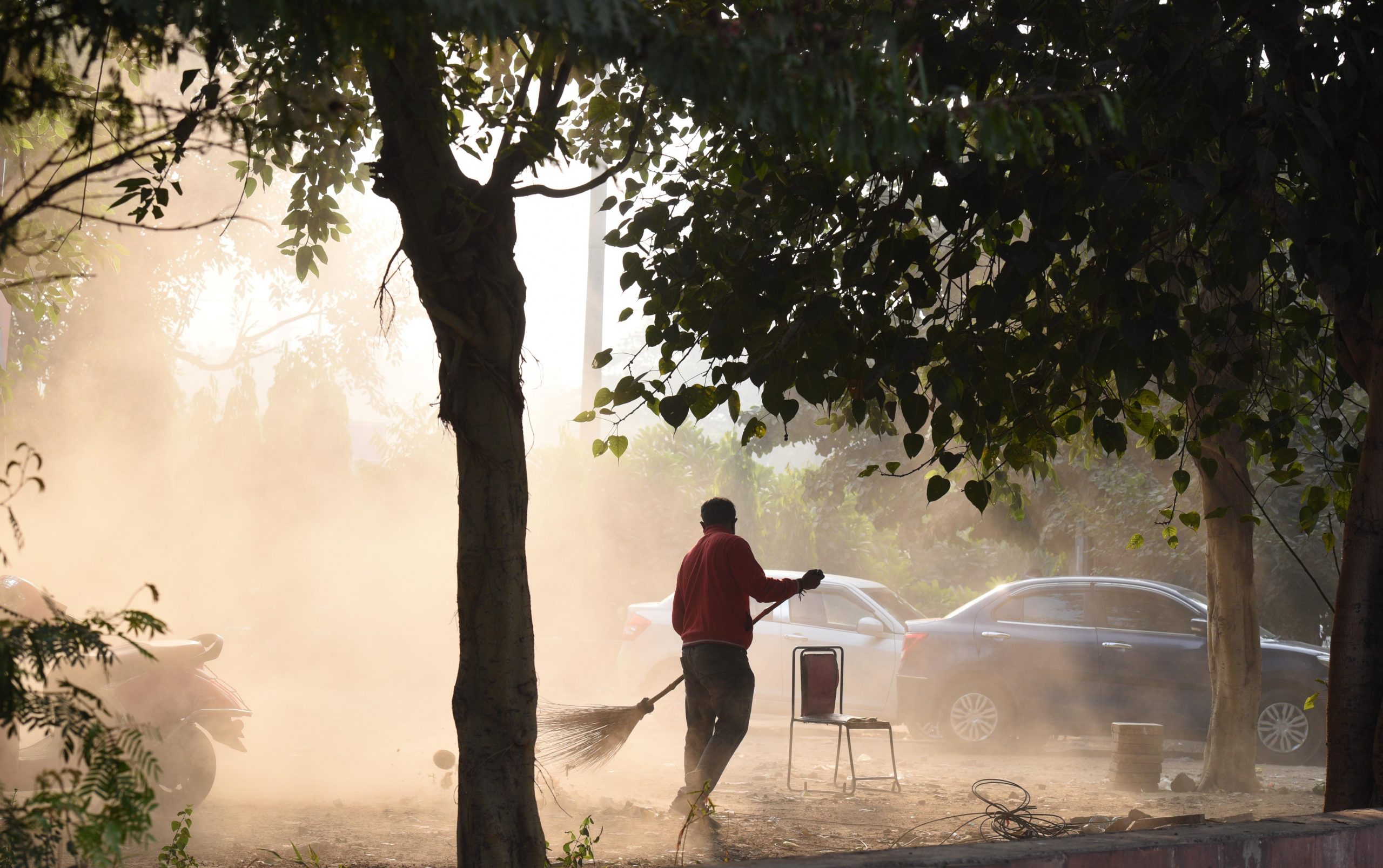 STUDIU. Aproape 20% din toate decesele înregistrate în India în 2019 au fost provocate de poluare