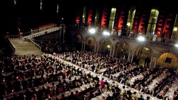 Pandemia a anulat Gala Nobel. Premiile au fost trimise prin poștă