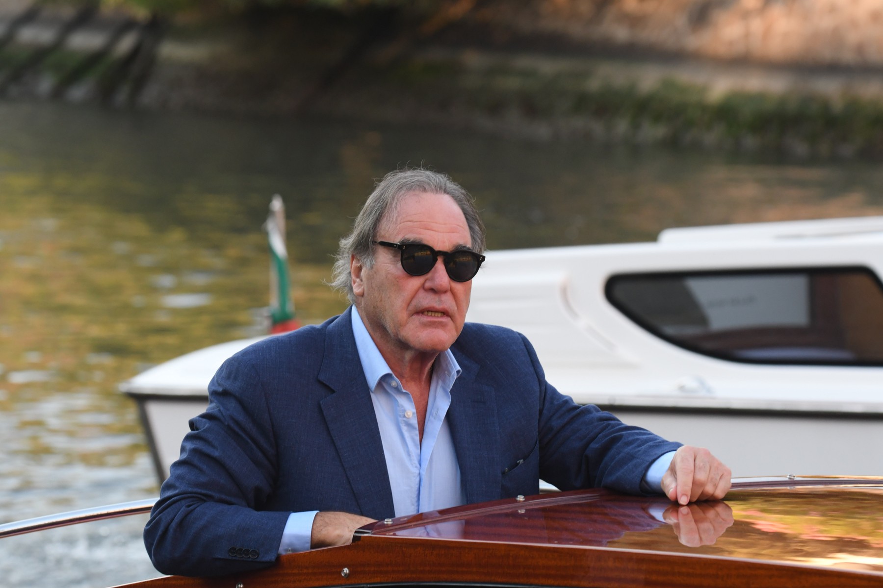 Regizorul Oliver Stone, câştigător a două premii Oscar, a făcut vaccinul Sputnik V: „Este un vaccin grozav”