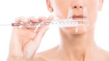 Record de operații estetice în 2020. Un medic explică cum stabilește necesitatea unei intervenții estetice