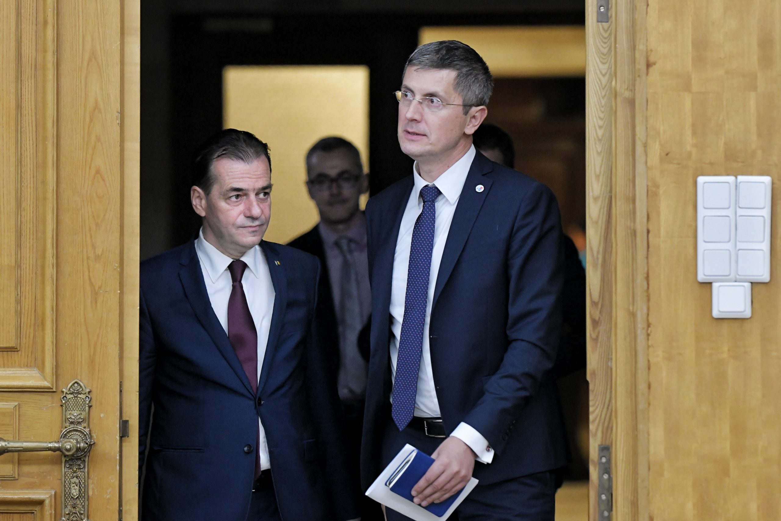 Partidele aflate la guvernare și-au impărțit prefecturile în funcție de rezultatul alegerilor