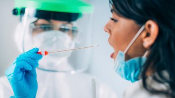 BILANȚUL ZILEI. 2.489 de cazuri noi și 7.116 de teste în ultimele 24 de ore. 1.255 de pacienți la ATI