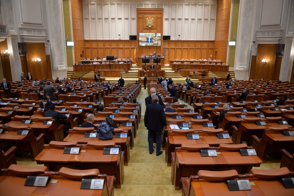 Marcel Ciolacu îi roagă pe parlamentarii PSD să evite adunările publice, evenimentele care nu sunt importante.