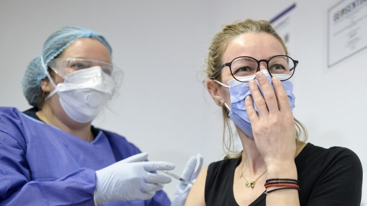 Europa se vaccinează. Care este situația în Franța, Grecia și Italia