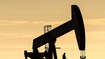 Danemarca oprește exploatarea gazelor și a petrolului. România nu va renunța la exploatarea resurselor