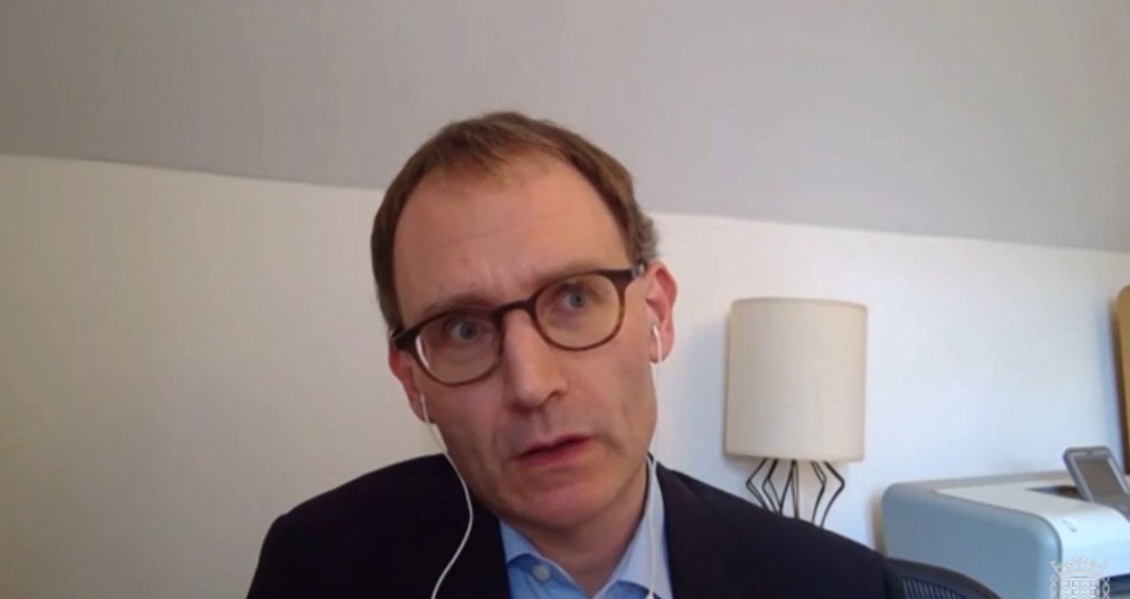 Epidemiolog: „Copiii ar putea fi mai predispuşi să dezvolte noua tulpină de coronavirus”