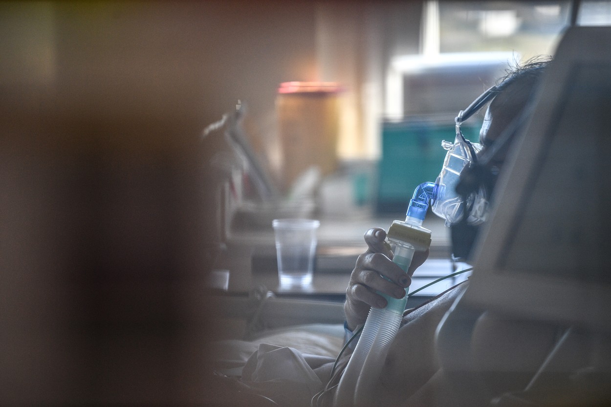 Femeia din Vaslui cu arsuri pe 80% din corp după explozia unei butelii, transferată în Germania