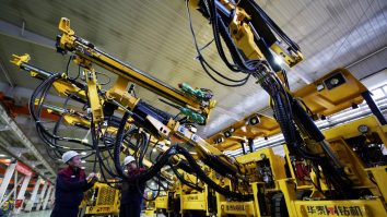 Producţia industrială a crescut cu 14% în primele patru luni ale anului 2021