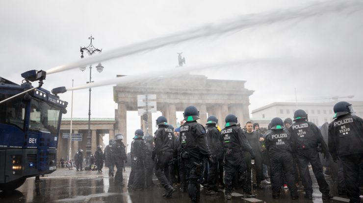 Germania: Manifestanții anti-Covid, puși sub observație de Serviciile de Informații