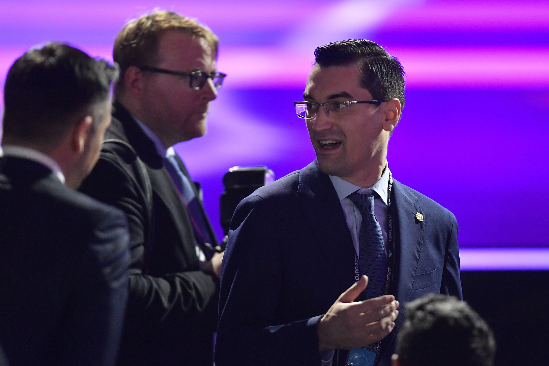 Reacţia lui Răzvan Burleanu, preşedintele FRF, după incidentul cu Sebastian Colţescu: „Aceste cuvinte nu au loc în fotbal”