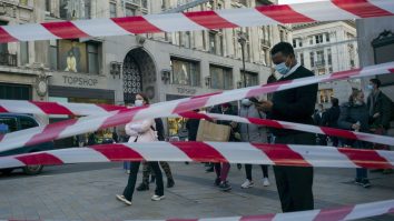 Europa se închide, din nou. Țările europene impun iar restricții drastice