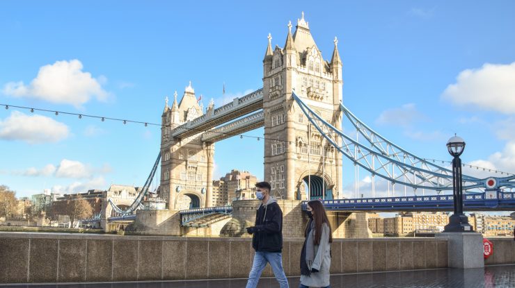 Pentru a lucra și studia în UK, românii vor avea nevoie de viză. Ce se schimbă de la 1 ianuarie