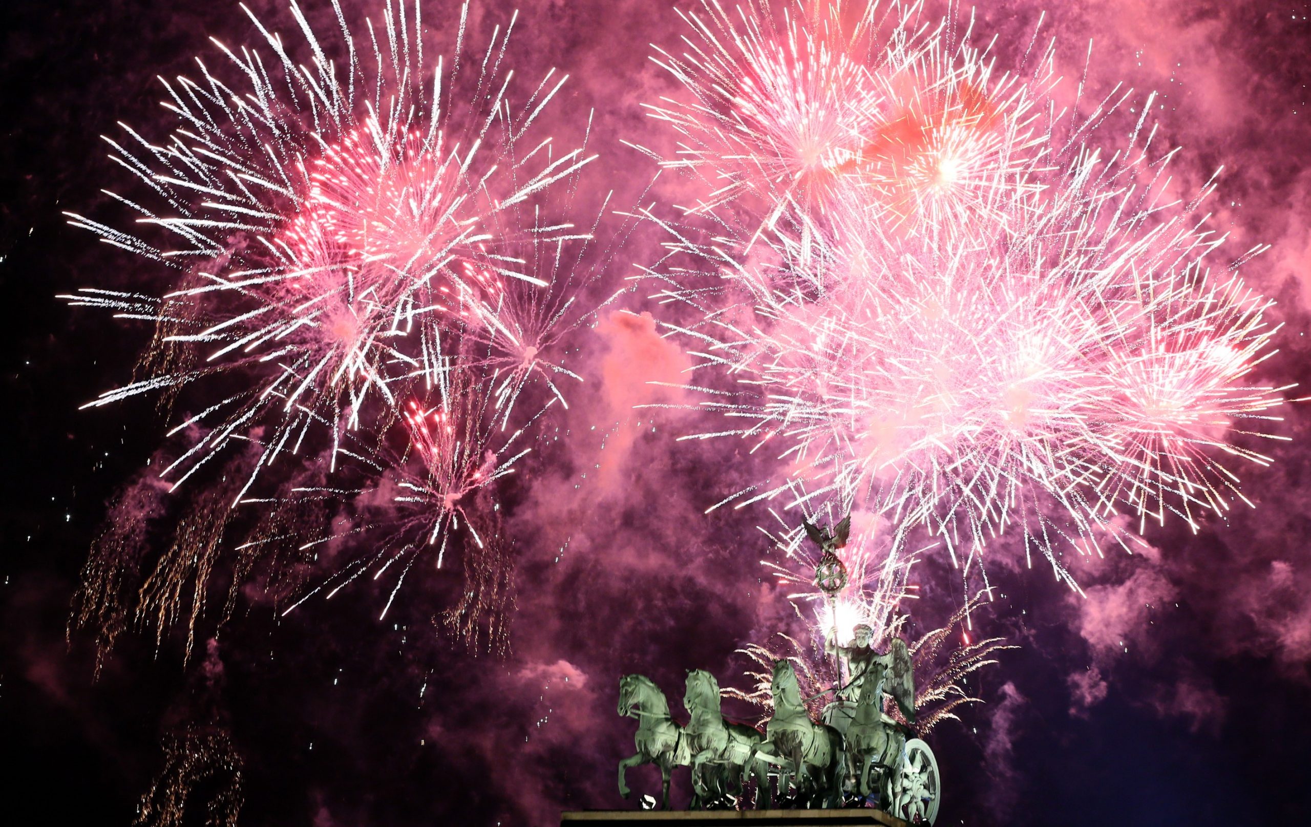 Cum va fi vremea de Revelion. Termometrele vor indica până la 17 grade Celsius. În București va ploua