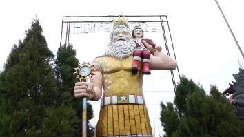 Artistul care și-a construit propriul revelion: „Cel mai original care s-a făcut până acum”