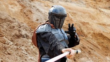 Performanță demnă de Cartea Recordurilor: O companie din Canada a creat prima sabie laser, similară cu cele din Star Wars