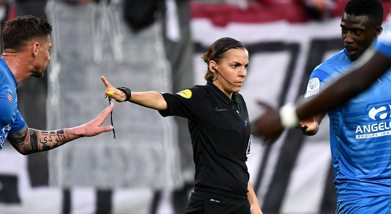 Stephanie Frappart, prima femeie care arbitrează în UEFA Champions League. Ion Crăciunescu: „A avut o prestaţie excelentă, bravo!”
