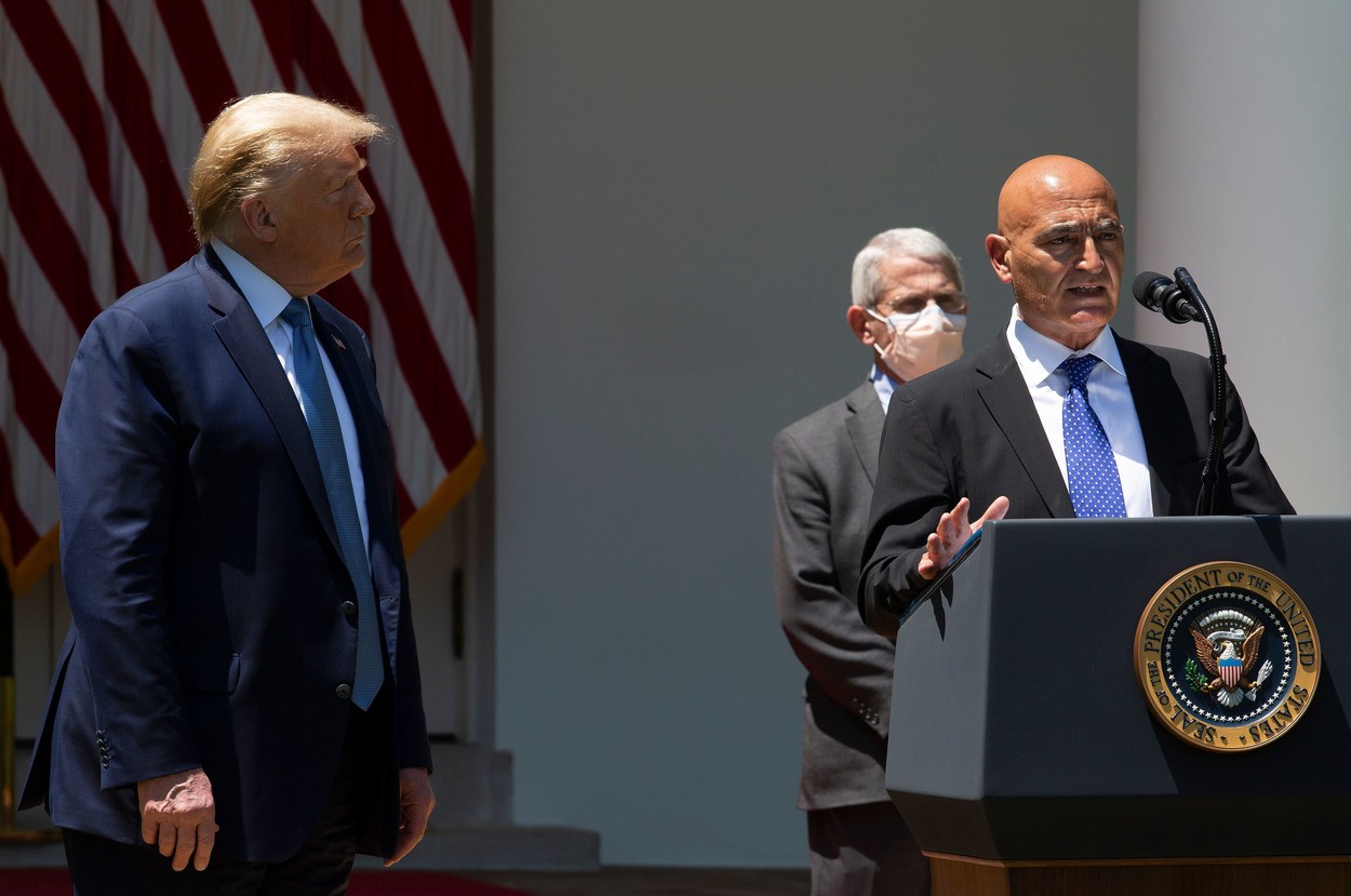 Administraţia Trump recunoaşte: SUA au folosit doar 20% din dozele pe care le-au primit de la începutul campaniei de vaccinare