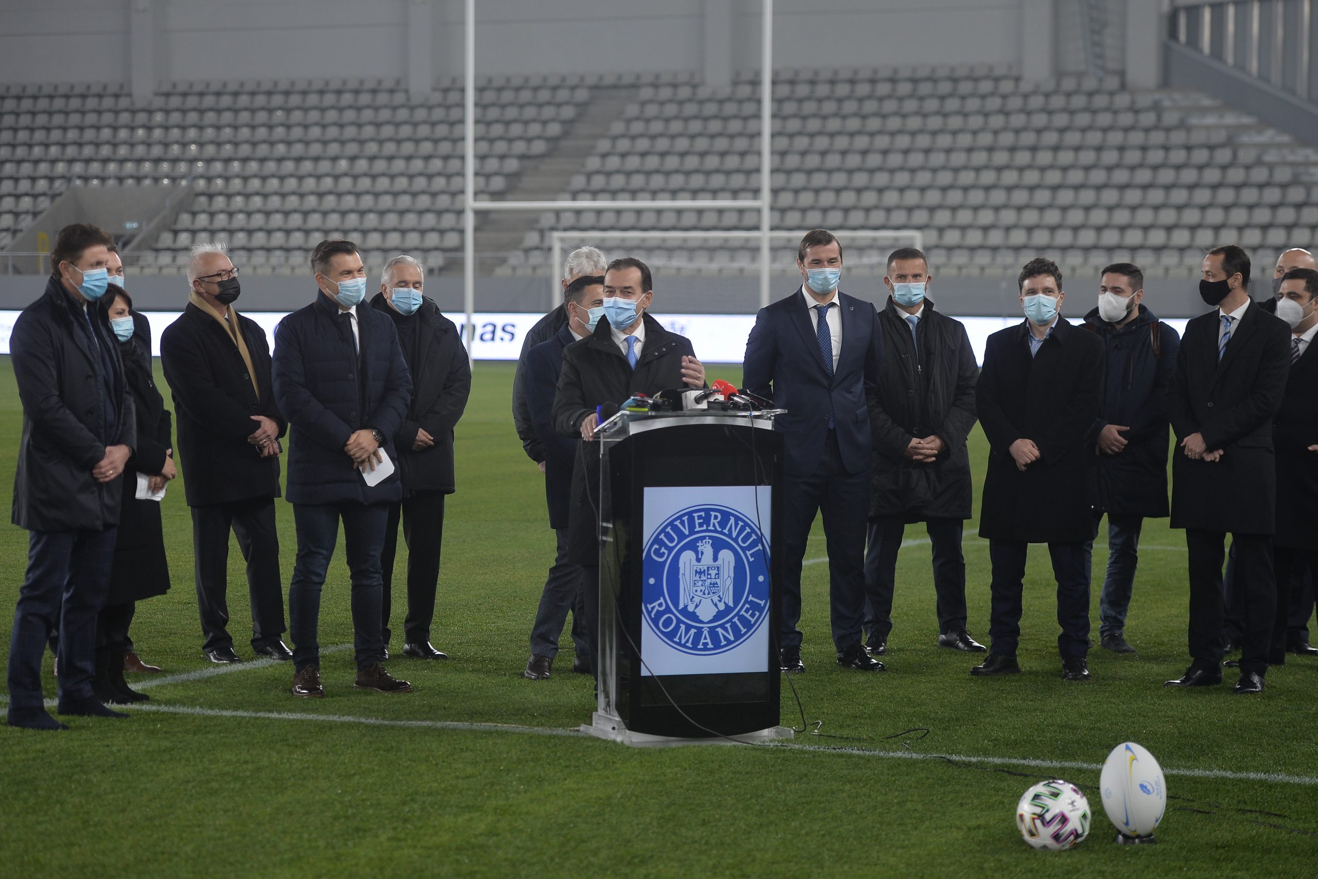 O nouă zi, o altă inaugurare. S-a deschis stadionul Arcul de Triumf