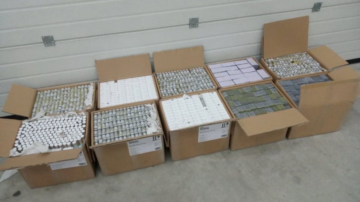 Republica Moldova îşi recheamă ambasadorul de la Moscova. Într-un microbuz al ambasadei au fost descoperite 350 de kilograme de steroizi