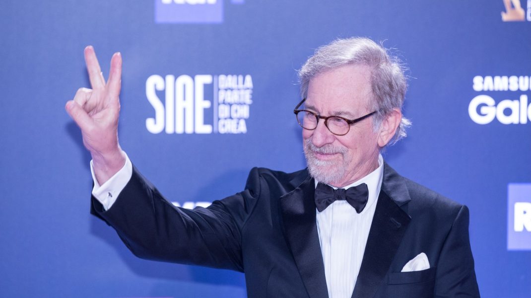 Ziua regizorului geniu. Steven Spielberg împlineşte 75 de ani