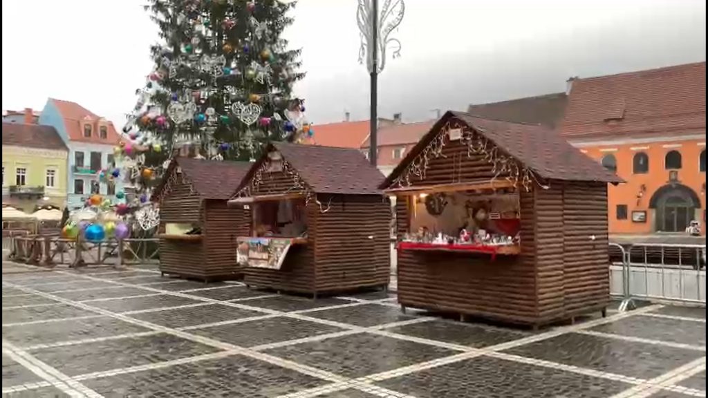 S-a deschis târgul de Crăciun din Brașov. Nu pentru distracție, ci mai degrabă pentru producătorii locali. VIDEO