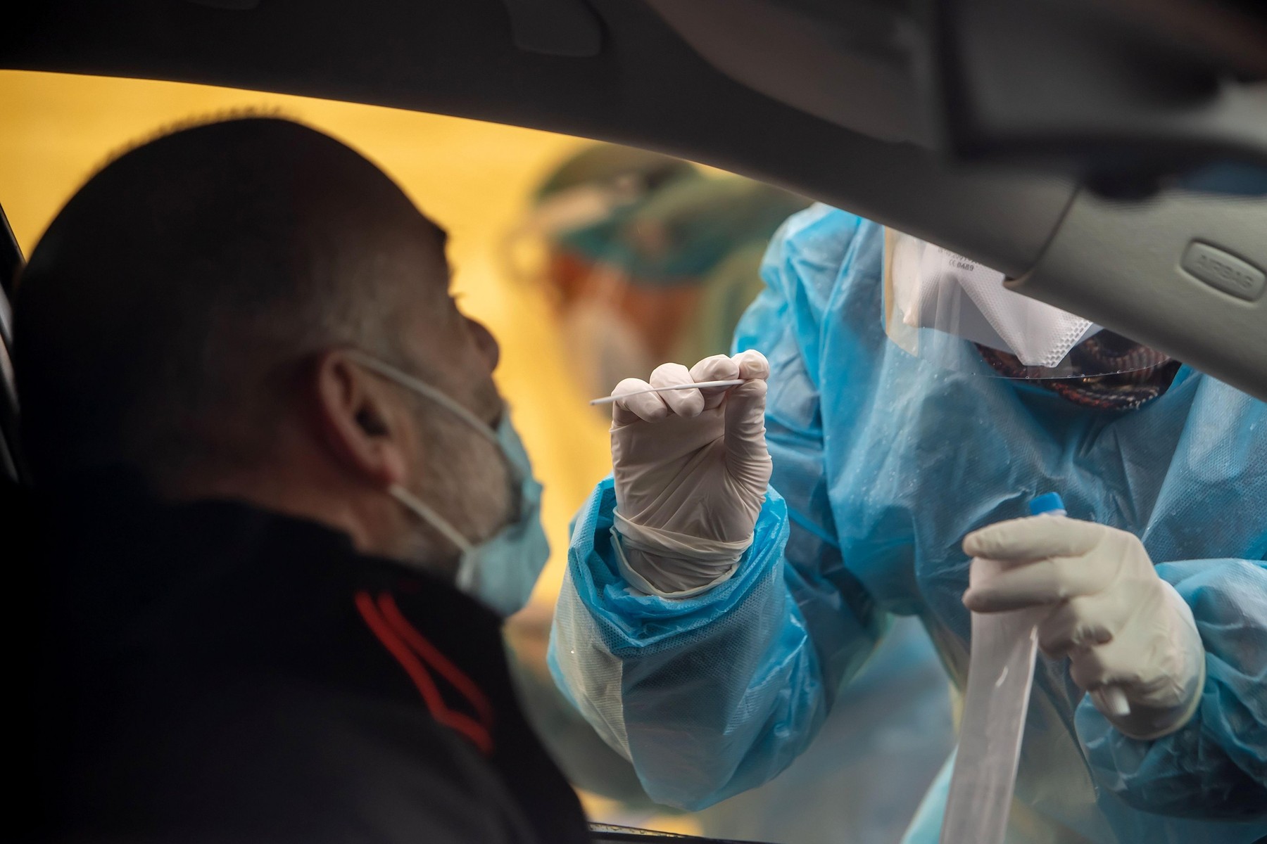 BILANȚUL ZILEI. 717 cazuri noi și 44 de decese, raportate în ultimele 24 de ore