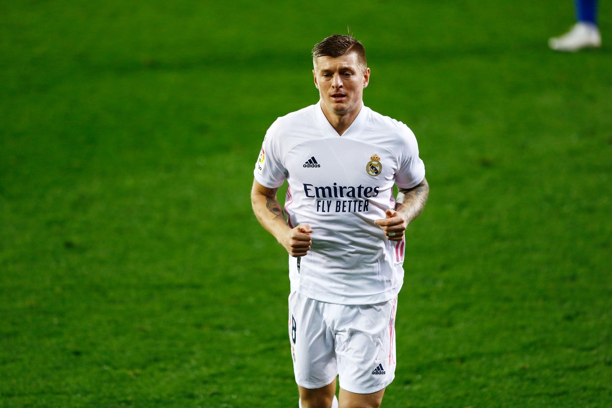 Un campion de la Real Madrid şi-a găsit „naşul”. A fost învins la badminton de mama sa