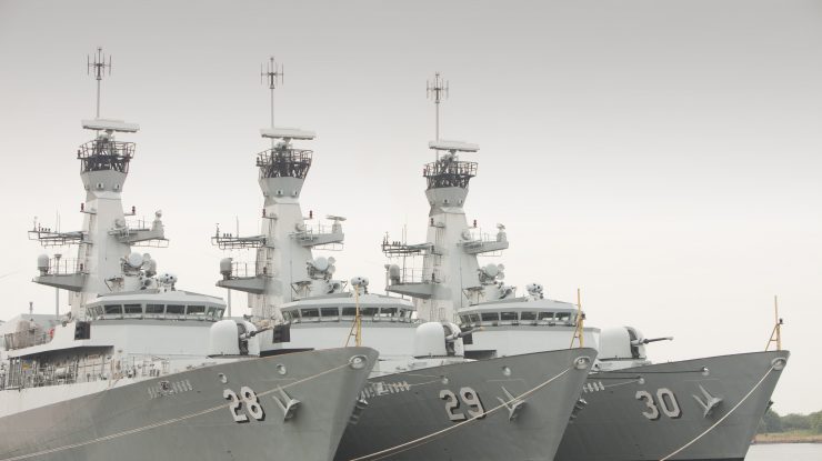 Marea Britanie va folosi nave militare pentru a inspecta ambarcațiunile din UE care intră în apele sale teritoriale