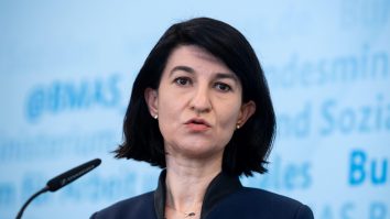 Ministrul Muncii susține că pensiile și alocațiile vor fi majorate în 2021