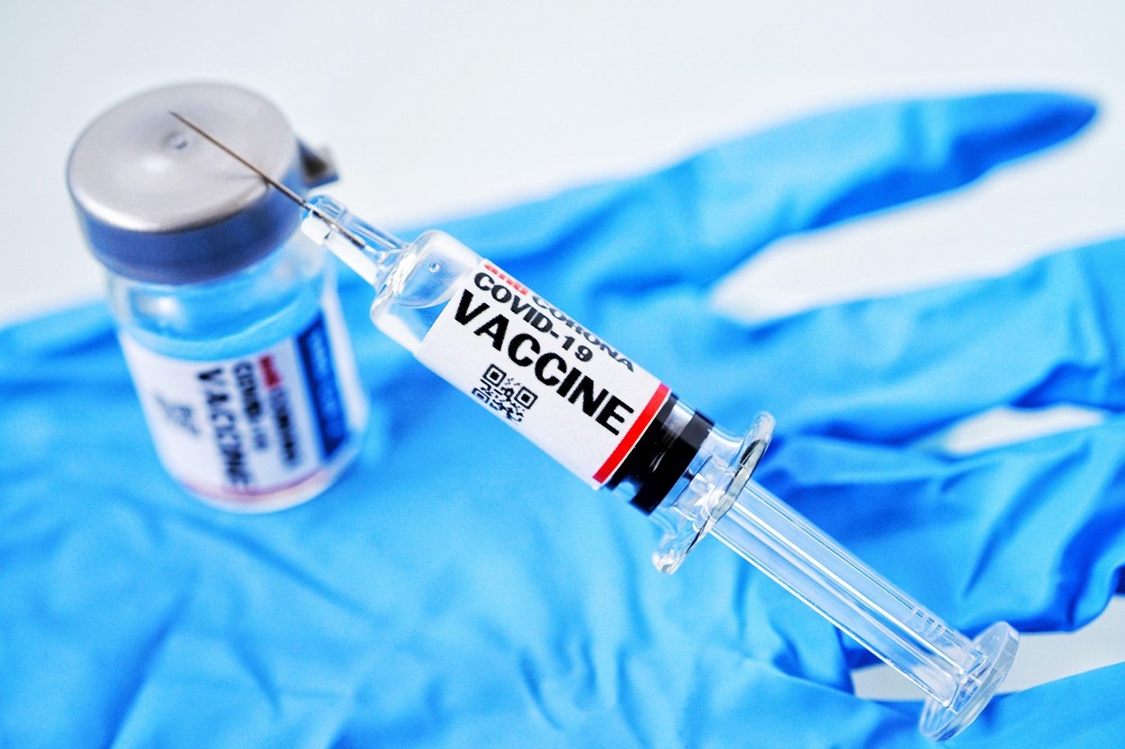 Vaccinul împotriva Covid-19 poate modifica ADN-ul uman? Clarificări de la specialiștii Guvernului