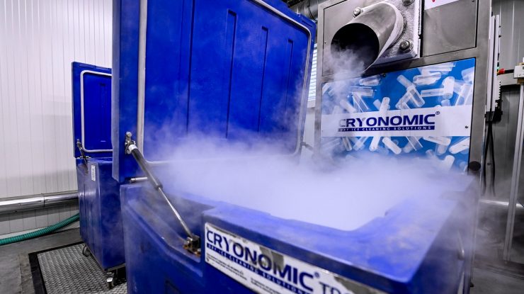 Transportul vaccinului, cea mai mare provocare. În SUA, distribuția începe înainte de Crăciun