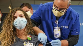 Vaccinarea în UE ar începe pe 27 decembrie. Persoanele vaccinate anti-COVID vor primi adeverințe