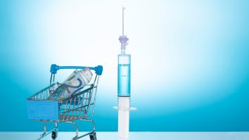 Angajați vaccinați, business sănătos. Cum poate vaccinarea să salveze economia