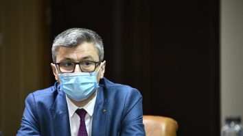 Scuze în loc de căldură. Ministrul economiei: „Ne cerem scuze bucureştenilor. Vrem, nu vrem, iarna asta trebuie să o trecem aşa”