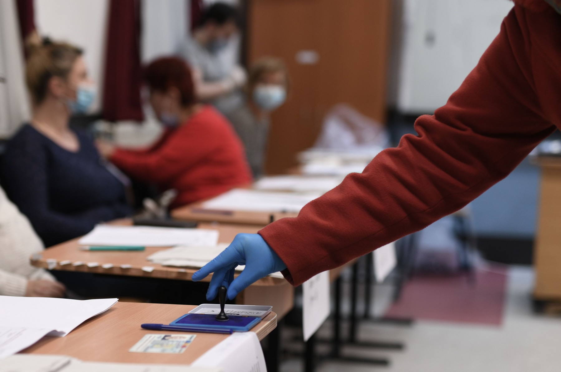 „O parte din lucrurile pentru care am plecat din România s-au schimbat”. 600.000 de români vor să fie rezidenți în Marea Britanie